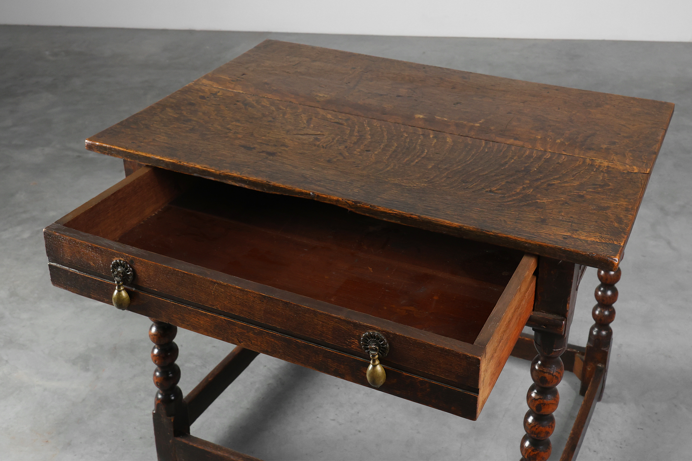 18th Century English Bobbin-Turned Oak Side Table with Bronze Hardware, James II Periodthumbnail